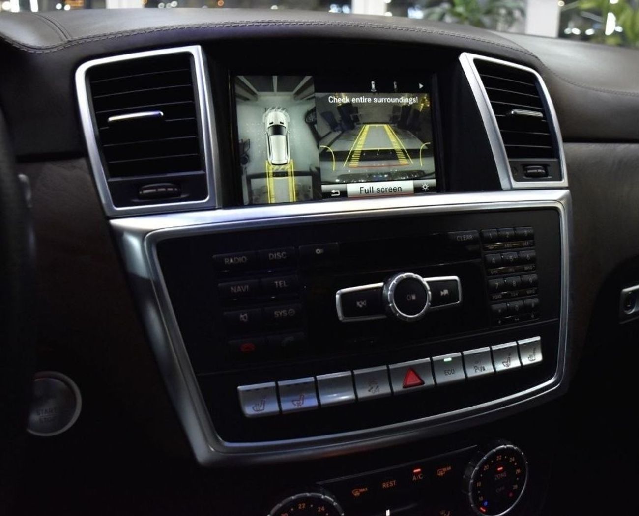 مرسيدس بنز ML 63 AMG EXCELLENT DEAL for our Mercedes Benz ML63 AMG ( 2015 Model ) in White Color GCC Specs