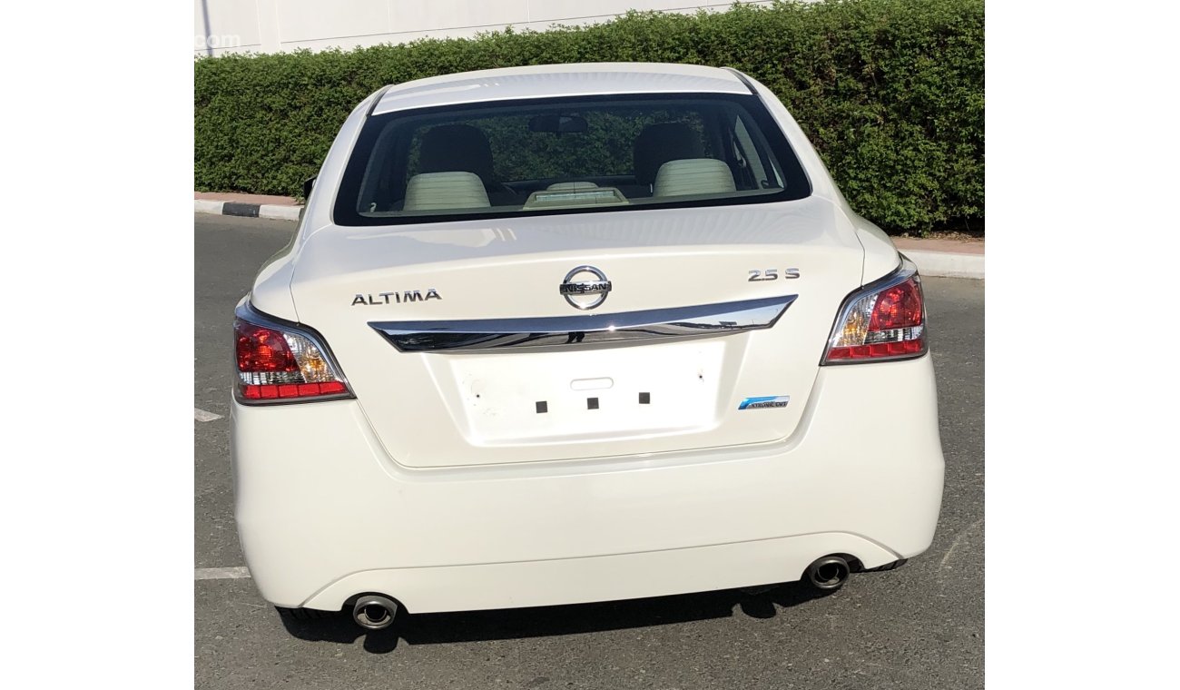 Nissan Altima S