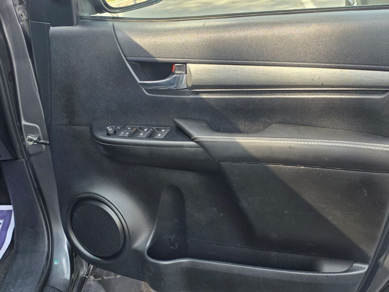 Toyota Hilux HILUX DIESEL 2.8 LITER RIGHT HAND DRIVE FOR EXPORT ONLY
