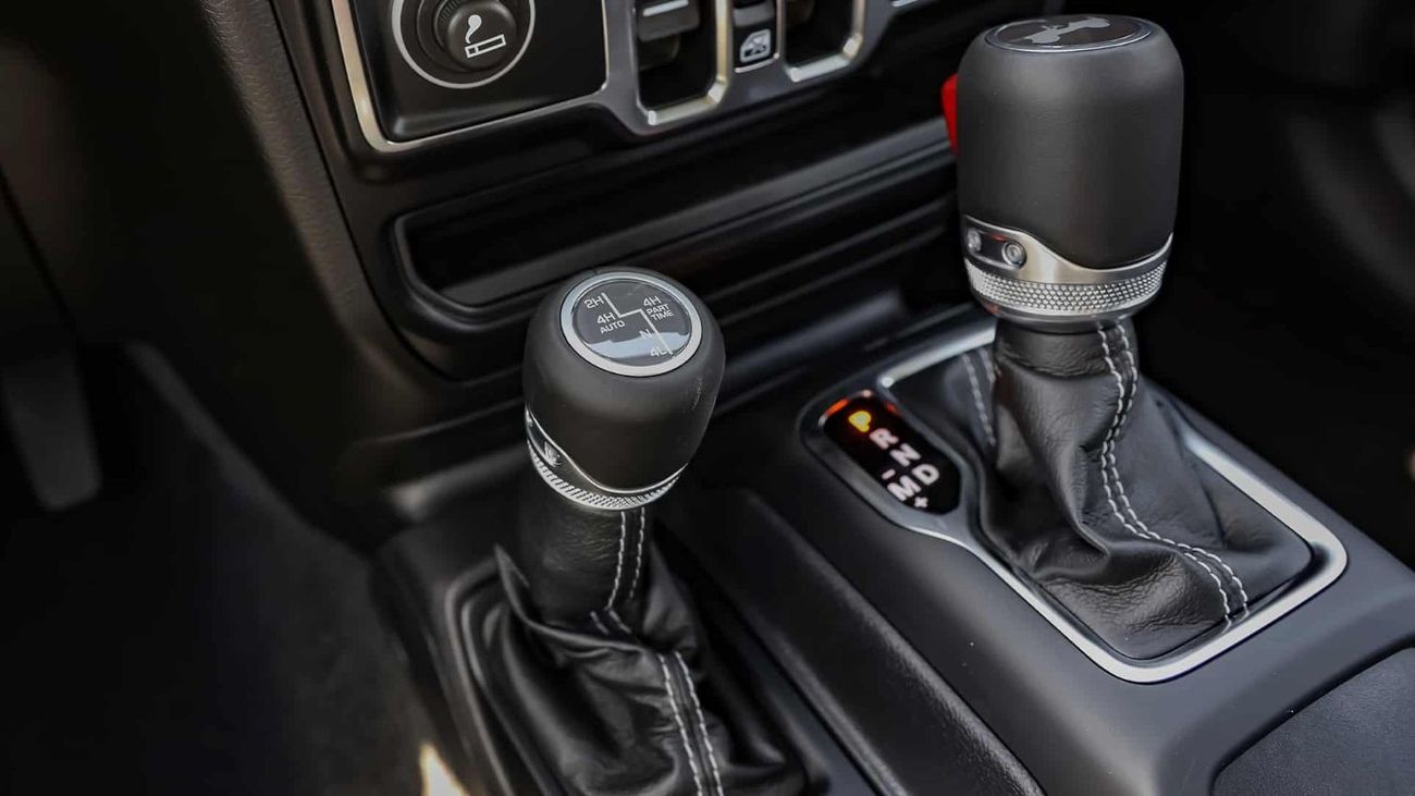 جيب رانجلر Sahara Wrangler Unlimited V6 3.6L Petrol 2023YM