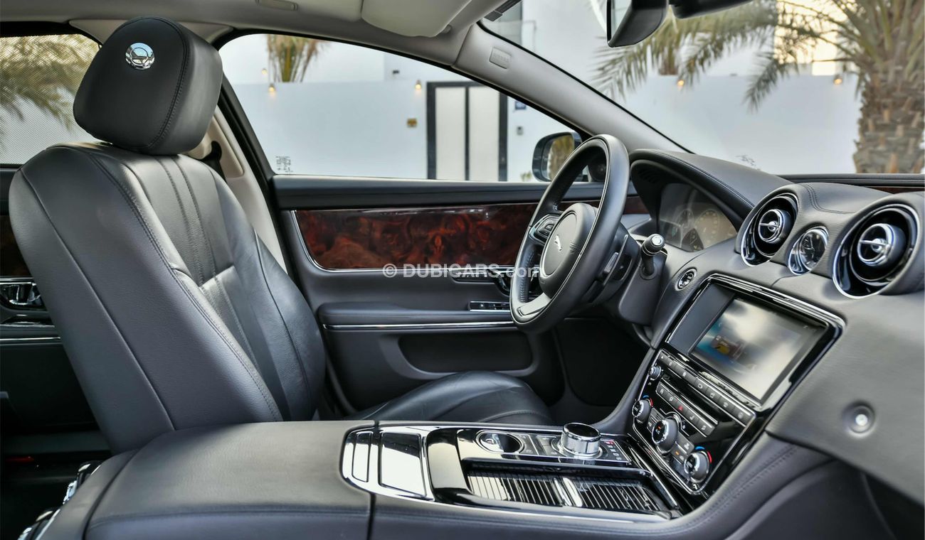 Jaguar XJ 2016 - Agnency Warranty & Service Contract - Immaculate Condition -  AED 2,037 PM - 0% DP