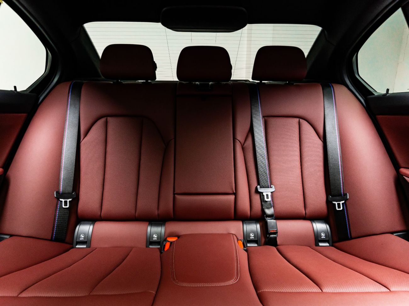 BMW M340i Std 3.0L 2024 BMW M340i, 2028 BMW Warranty + Service Contract, Low KMs, GCC