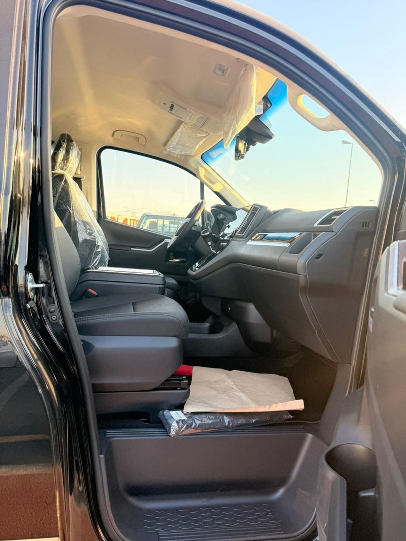 Toyota Granvia PREMIUM Luxury