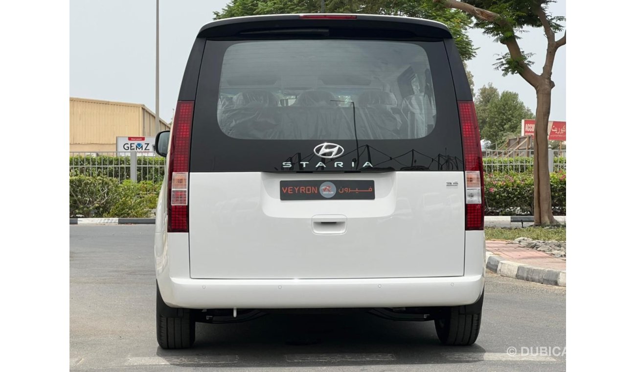 Hyundai Staria 2022 3.5L GCC (9 Seater) 0 Kilometer