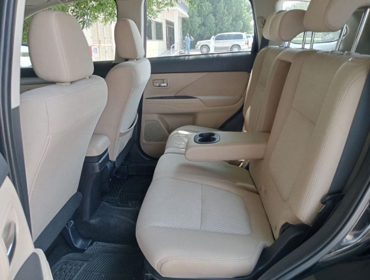 ميتسوبيشي آوتلاندر GLX هاي