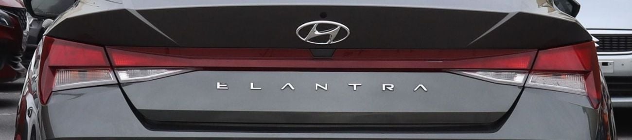 هيونداي إلانترا هيونداى إلنترا 2023 - خليجى - بدون حوادث - محرك 1.6- ممشى قليل - حاله ممتازه من الداخل والخارج