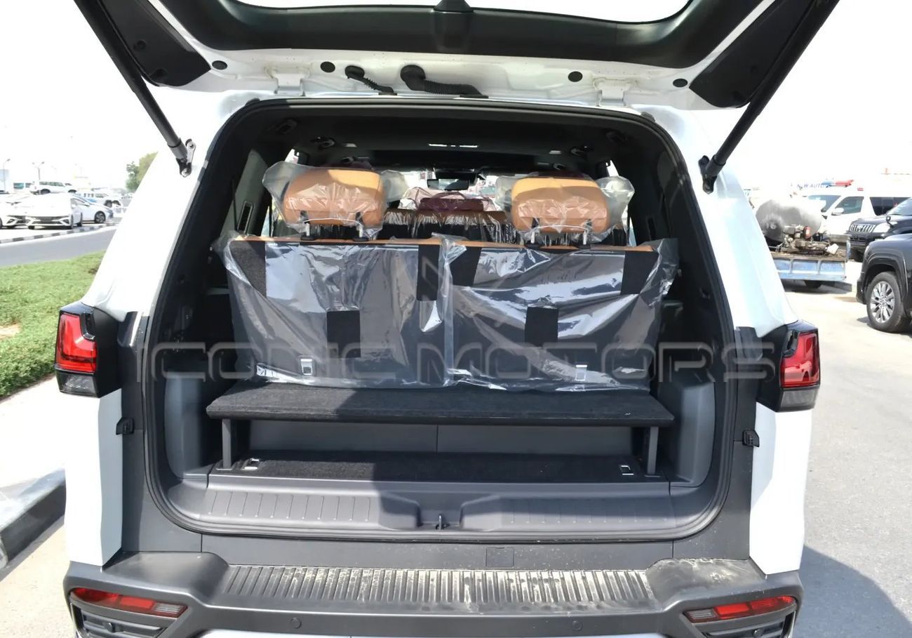 لكزس LX 700h Signature