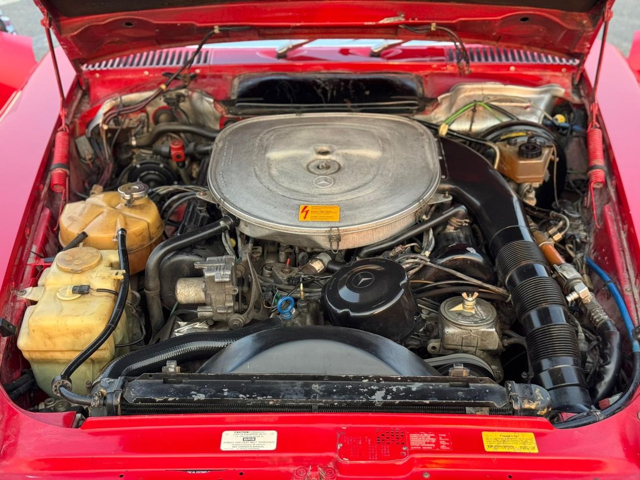 Mercedes-Benz 560 SL