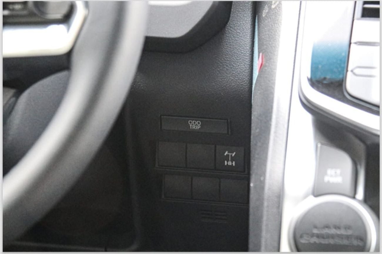 Toyota Land Cruiser TOYOTA LAND CRUISER GXR 4.0 BASIC WHITE/BEIGE 2026