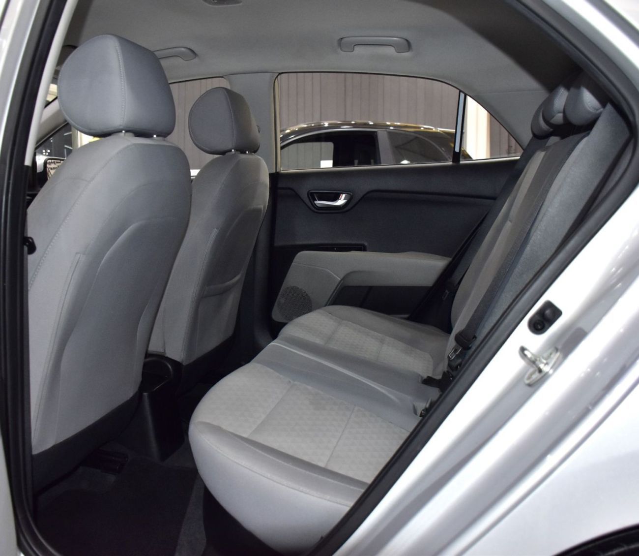 كيا ريو EXCELLENT DEAL for our KIA Rio ( 2018 Model ) in Silver Color GCC Specs