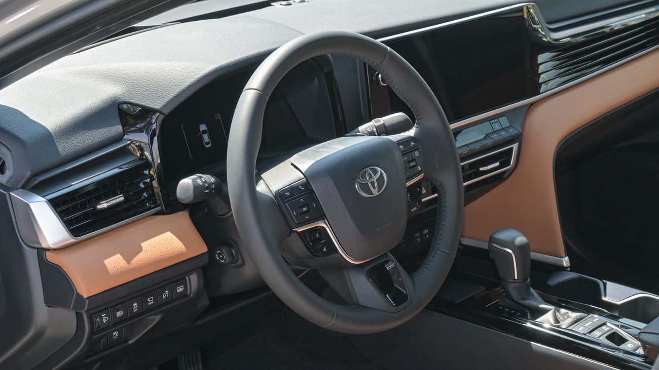 New Toyota Camry Lumiere 2.5L Hybrid 2024 for sale in Dubai 786829