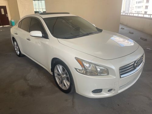 Nissan Maxima