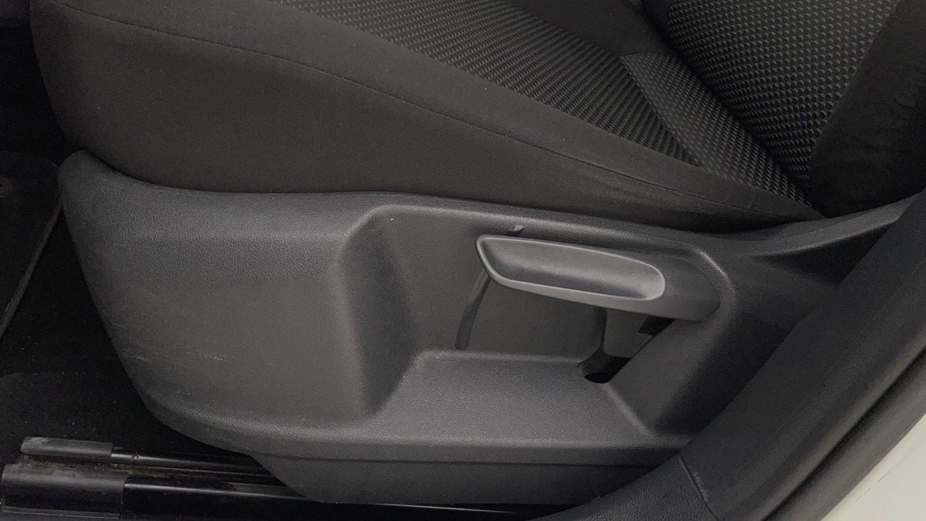 فولكس واجن T ROC 2021 TREND | AED 679/Month | 0 DP | 30 Day Return | Warranty | Service History