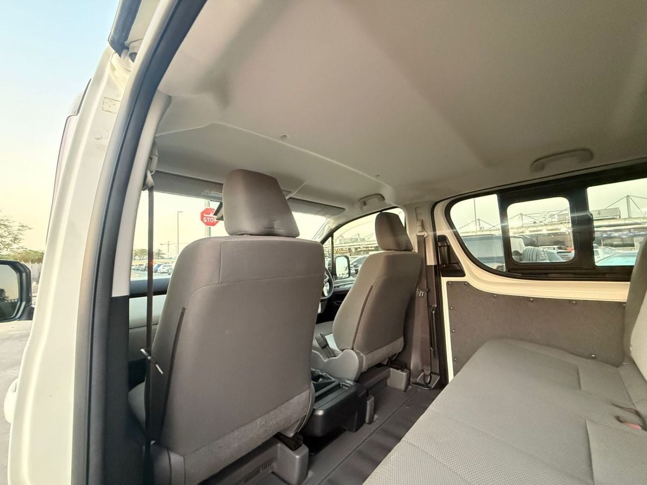 Toyota Hiace PANEL VAN | 2020 | RHD | 2.8L DIESEL ENGINE | AUTOMATIC TRANSMISSION | 5 SEATERS