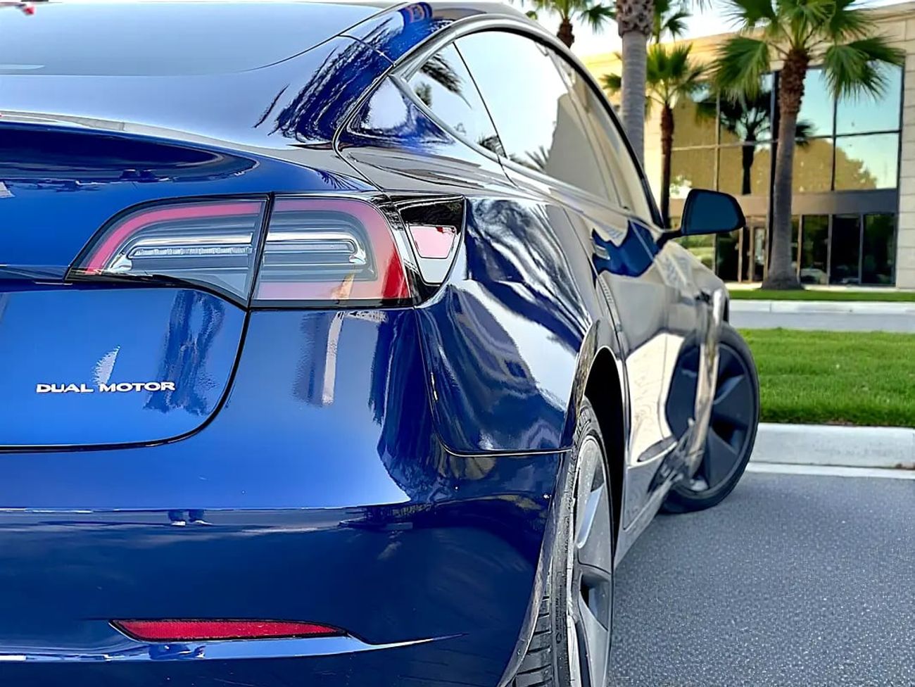 Tesla Model 3 Long Range (AWD) 1566 P.M | | | LONG RANGE | DUAL MOTOR | | GCC | WARRANTY