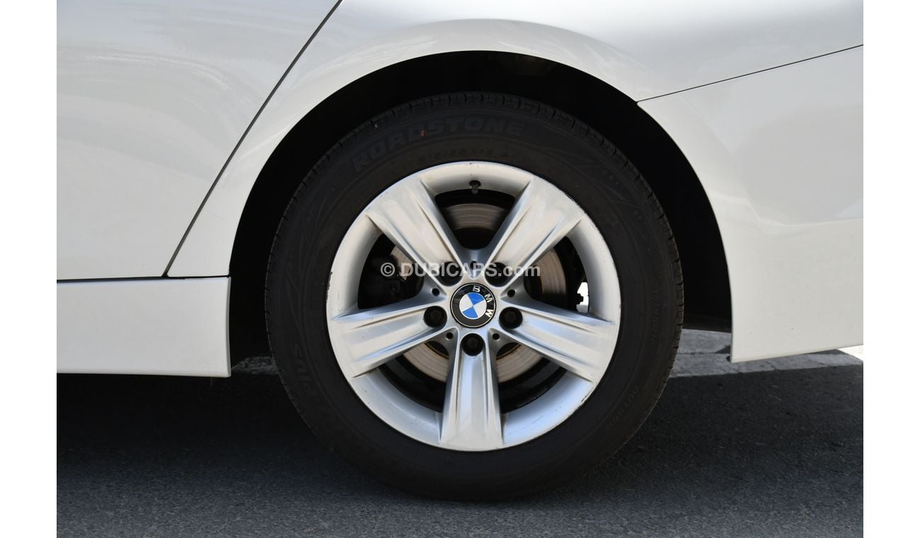 BMW 320i I 2012 - 4 CYLINDER - TWIN TURBO - GOOD CONDITION