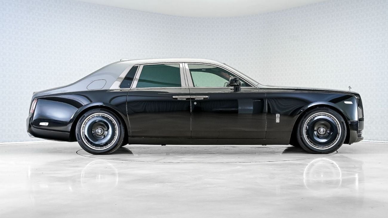 Rolls-Royce Phantom Silver Badge | AED 26,565 PM | Warranty - Service 2027 | GCC