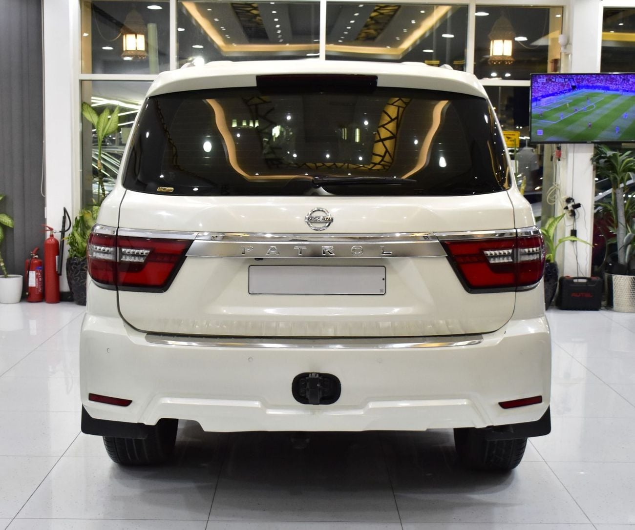 Nissan Patrol SE PLATINUM CITY EXCELLENT DEAL for our Nissan Patrol ( 2015 Model ) in White Color GCC Specs