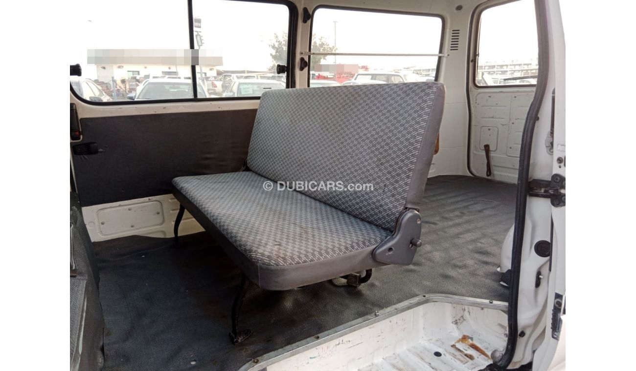 Toyota Hiace TOYOTA HIACE VAN RIGHT HAND DRIVE(PM13076)