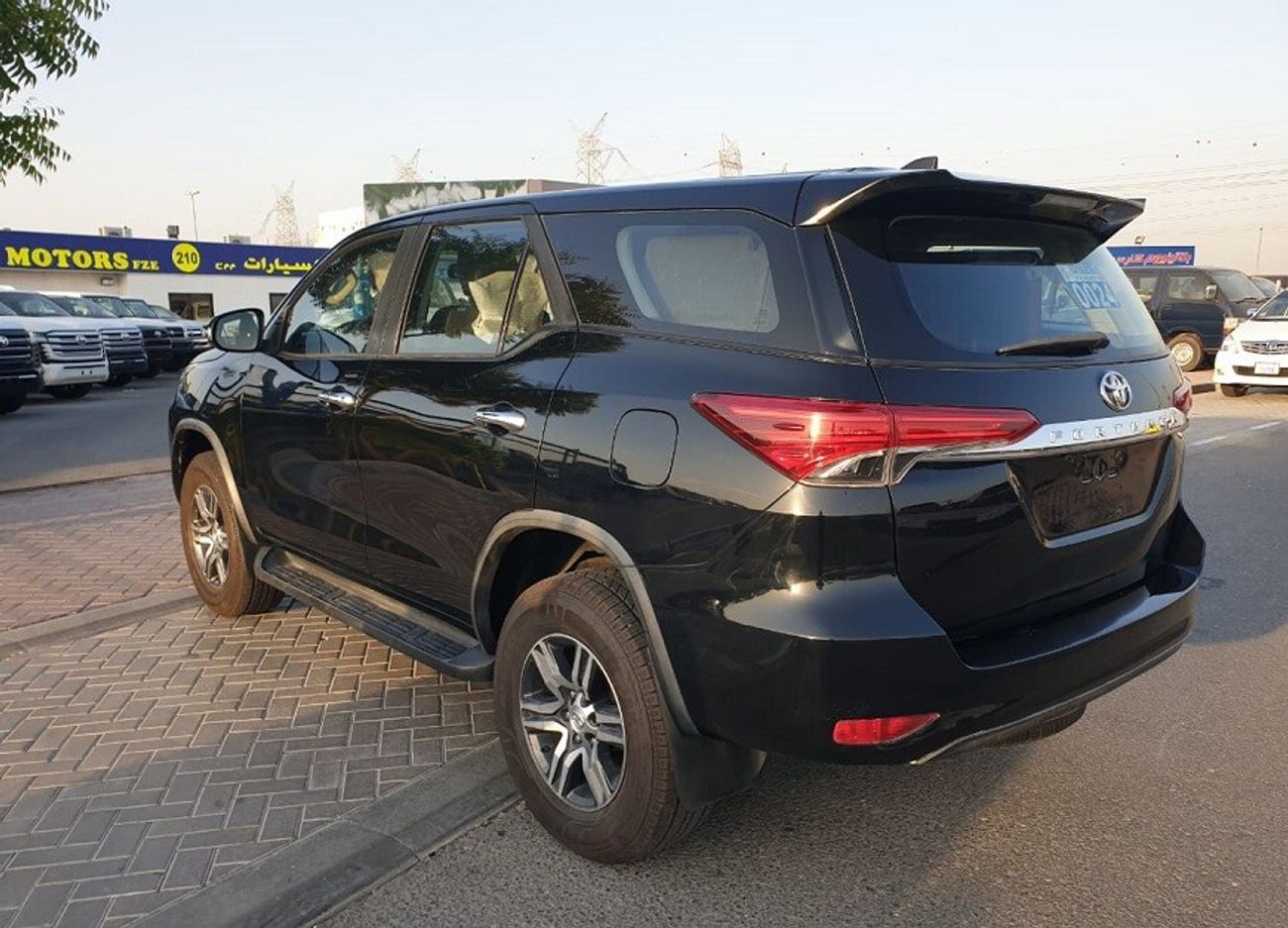 Toyota Fortuner 2.7L - (4 CYLINDER) - PETROL