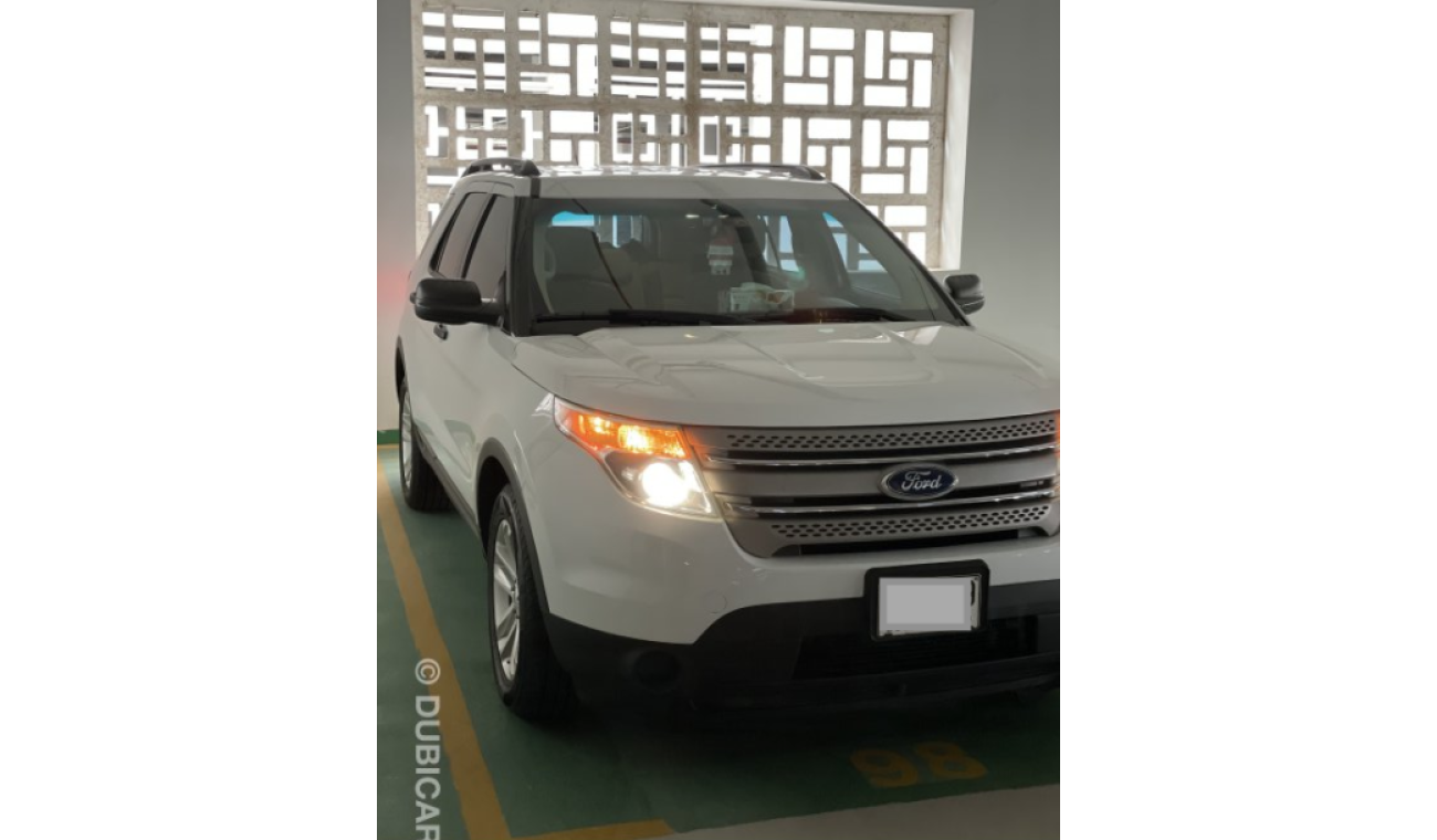 Ford Explorer Std