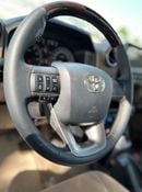 Toyota Land Cruiser Pick Up Toyota Land Cruiser lc79 petrol Automatic  Model 2024
