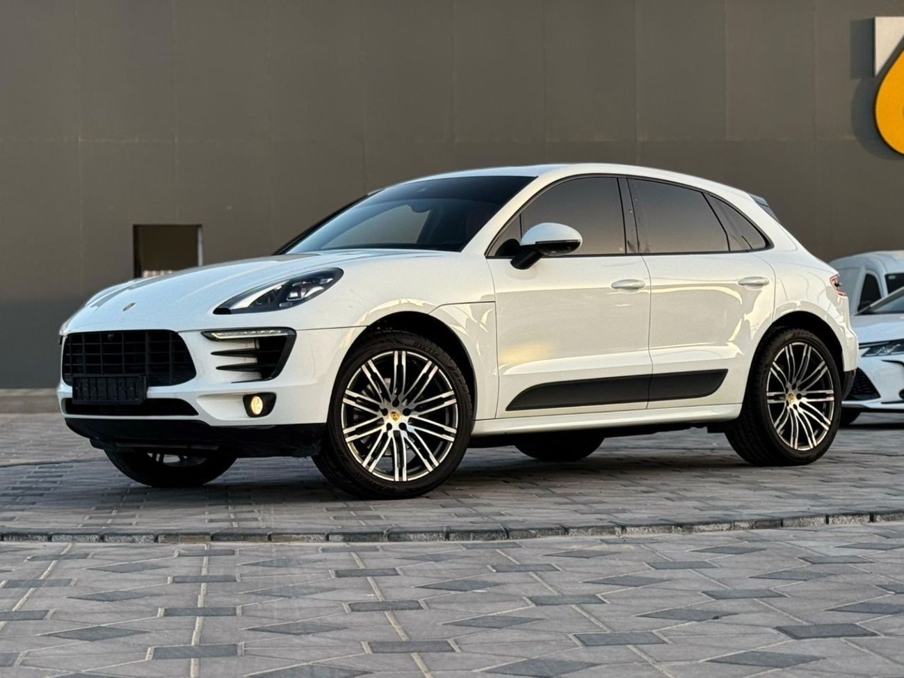 بورش ماكان Std 2.0L (260 HP)