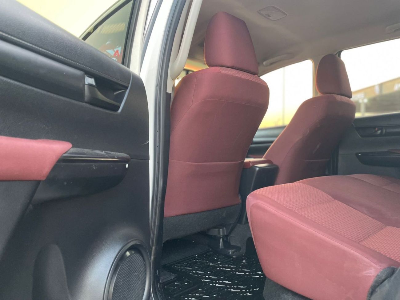 Toyota Hilux 2021 Toyota Hilux SR5 2.7L V4 - Automatic 4x4 AWD - Door Auto - Patrol Fuel - Side Step -