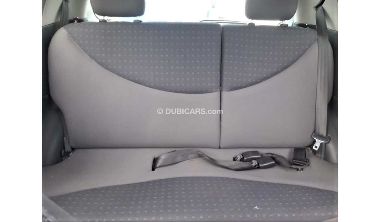 تويوتا يارس Toyota Vitz Right Hand Drive (Stock PM 823)