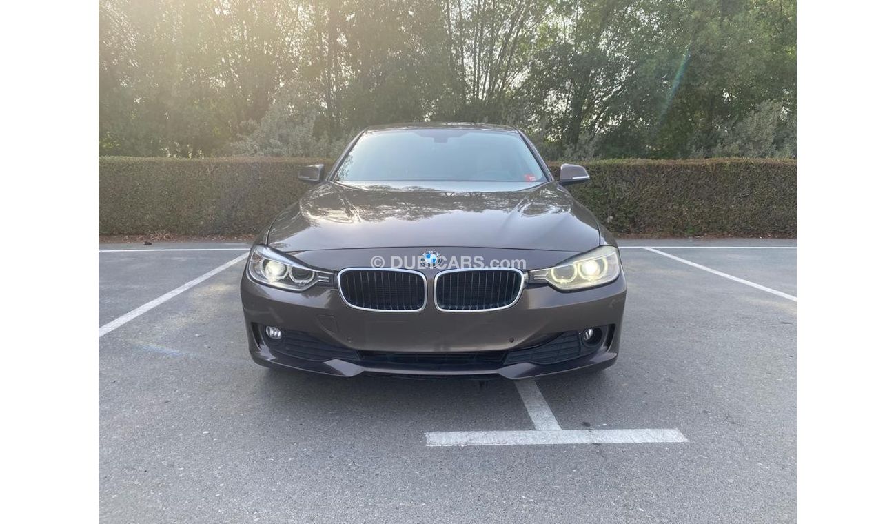 بي أم دبليو 316i اكسكلوسيف