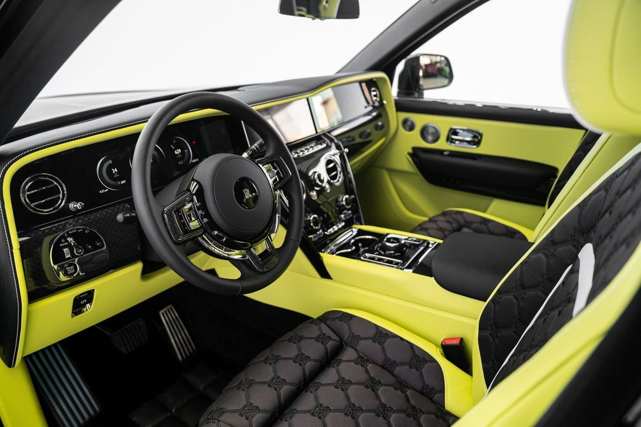 رولز رويس كولينان Rolls Royce Cullinan Black Badge