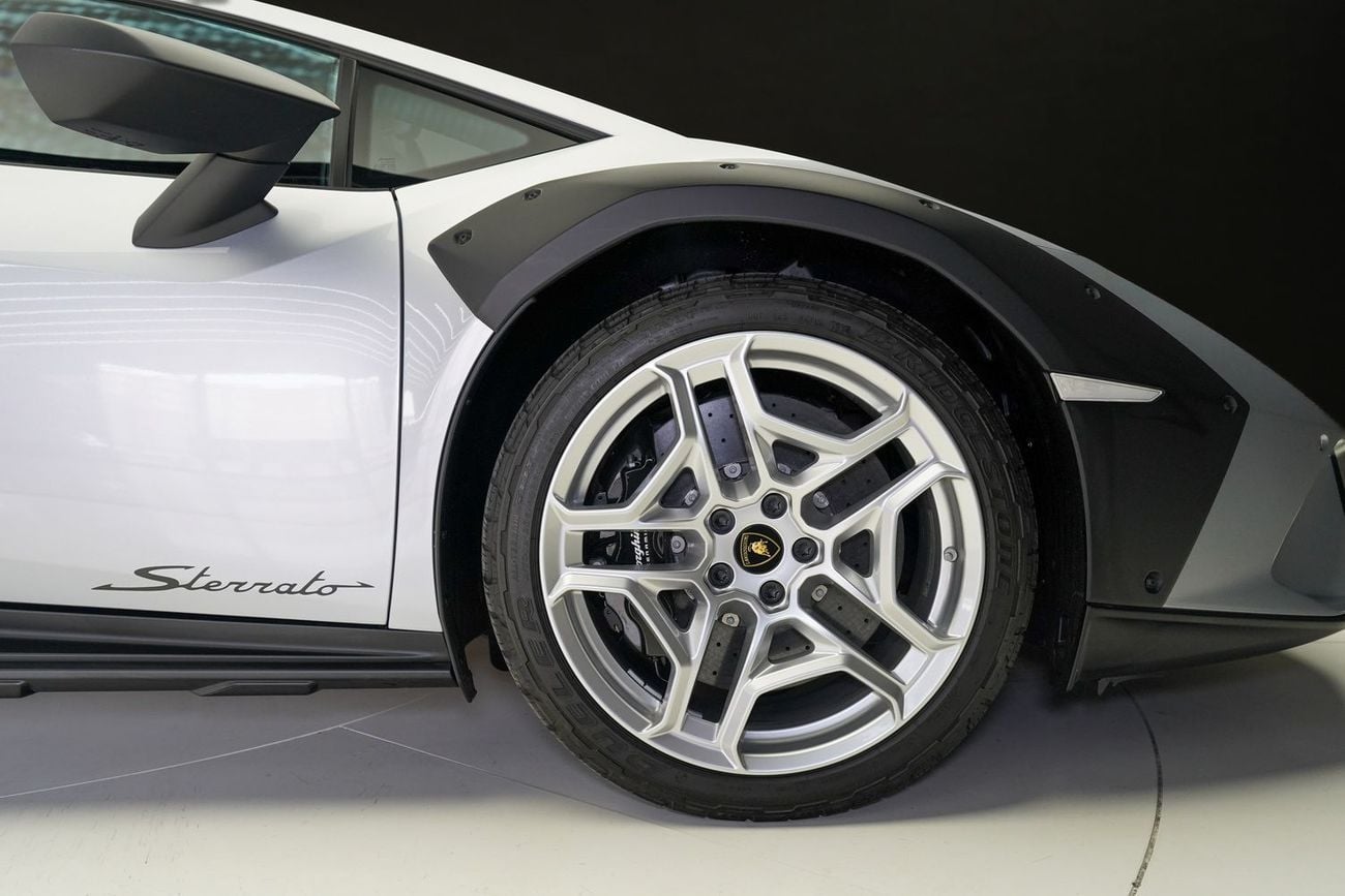 لامبورغيني هوراكان TECNICA STERRATO 5.2L V10