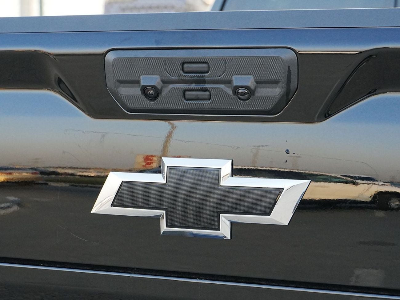 Chevrolet Silverado DURAMAX DIESEL HIGH COUNTRY MIDNIGHT EDITION