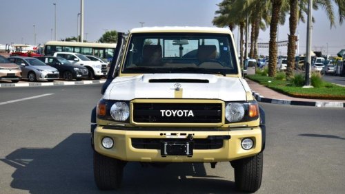 تويوتا لاند كروزر بيك آب Single Cab LX V8 4.5L Manual Transmission- Full Option