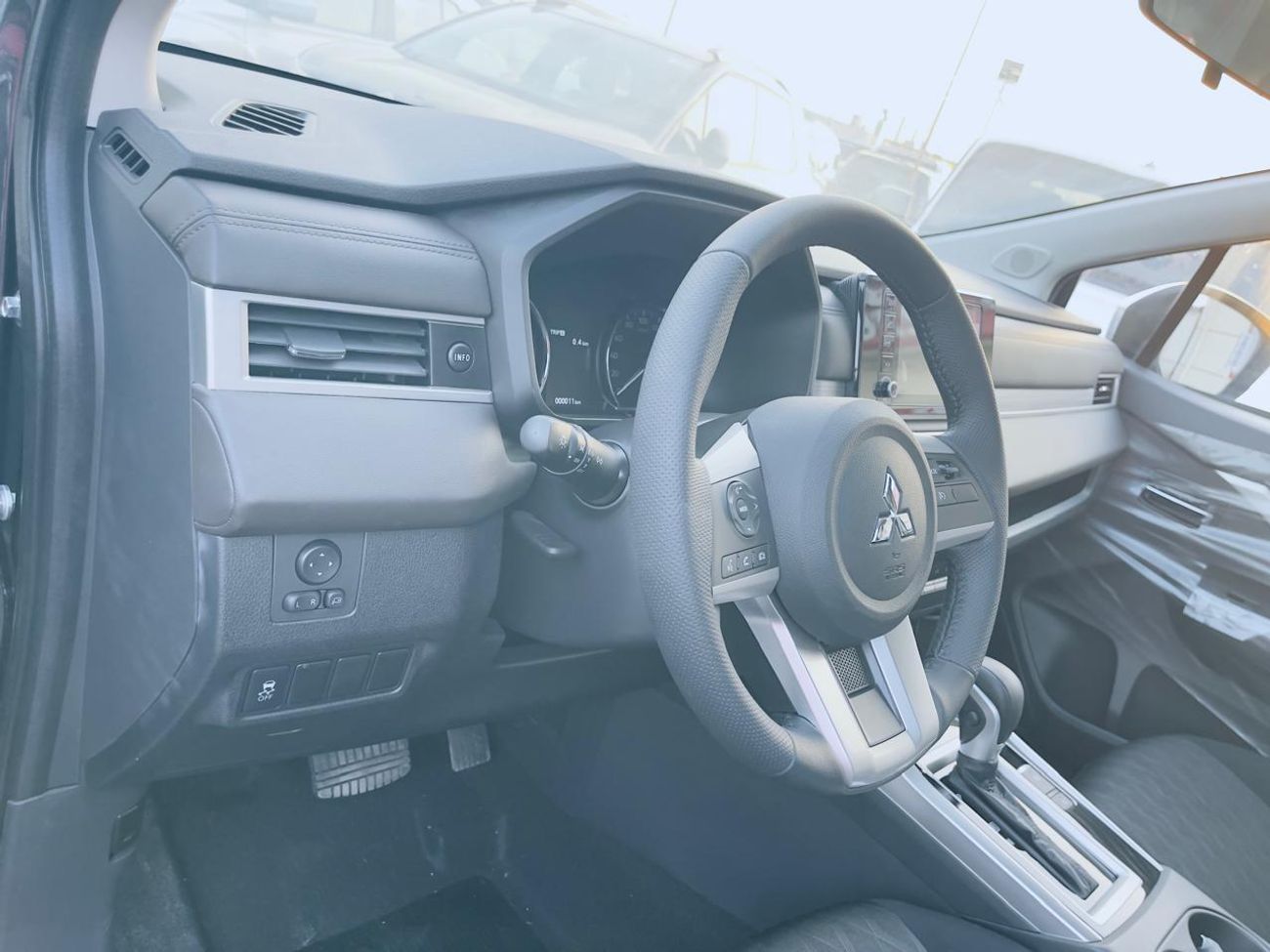 ميتسوبيشي إكسباندر Mid 1.5L