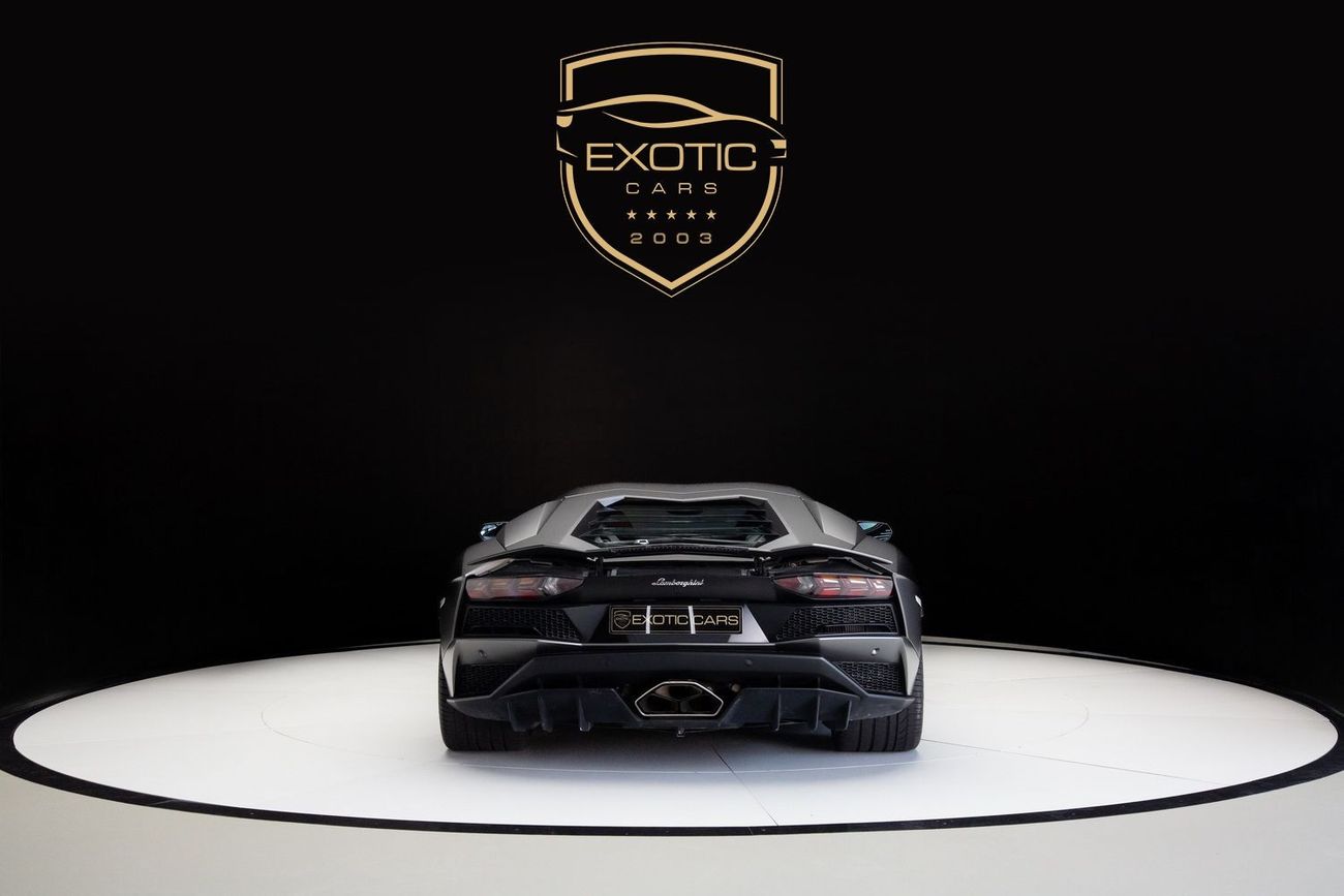 Lamborghini Aventador LP740-4 S