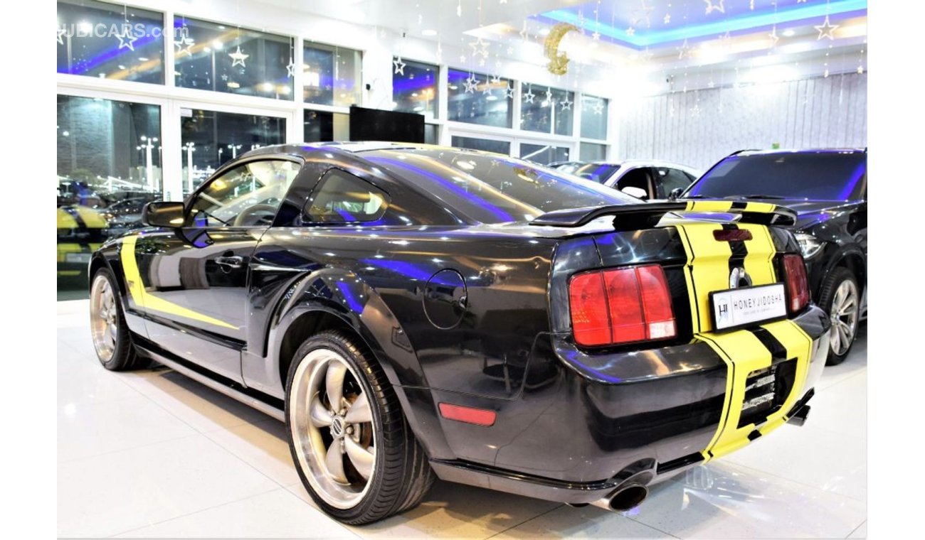 Ford Mustang ONLY 129000 KM! FORD MUSTANG GT 2005 Model in Black with Yellow Stripes Color! GCC Specs