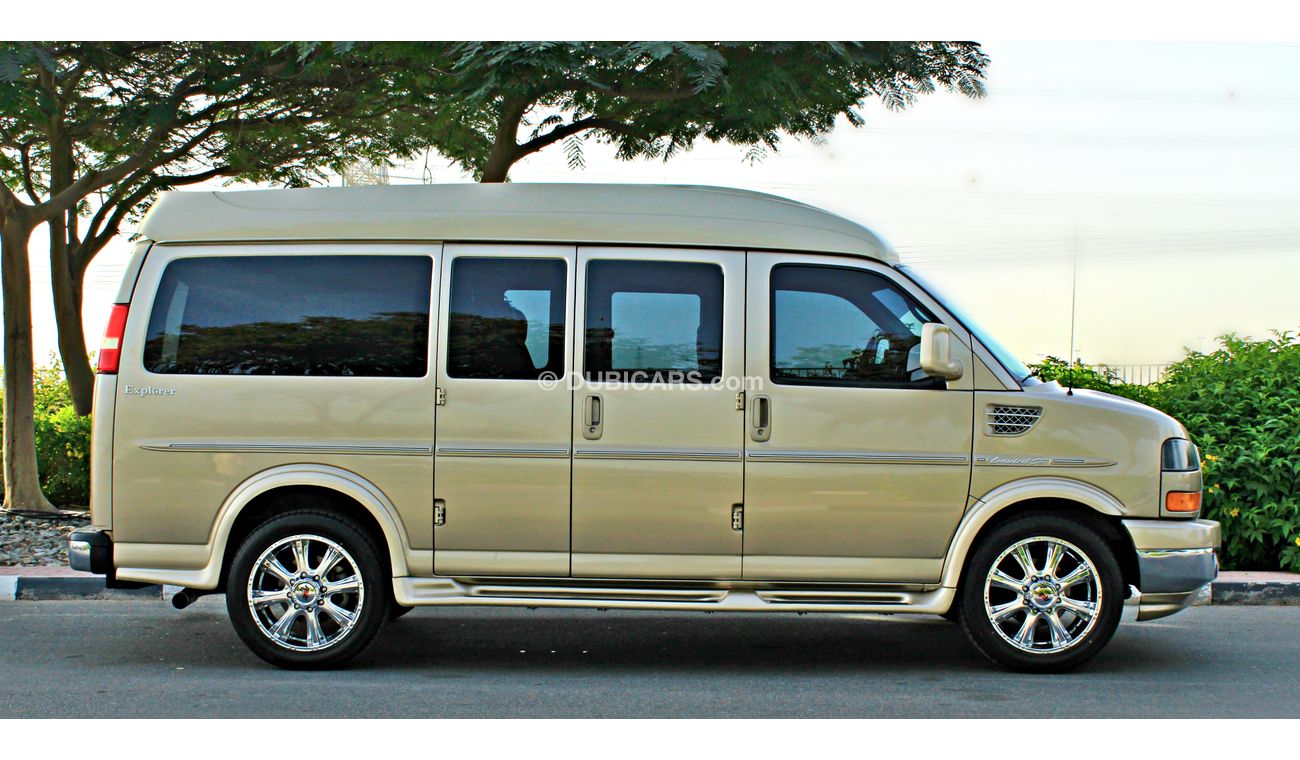 GMC Savana EXPLORER LIMITED SE - PRISTINE CONDITION - 27000KM DRIVEN - COMPLETE AGENCY MAINTAINED