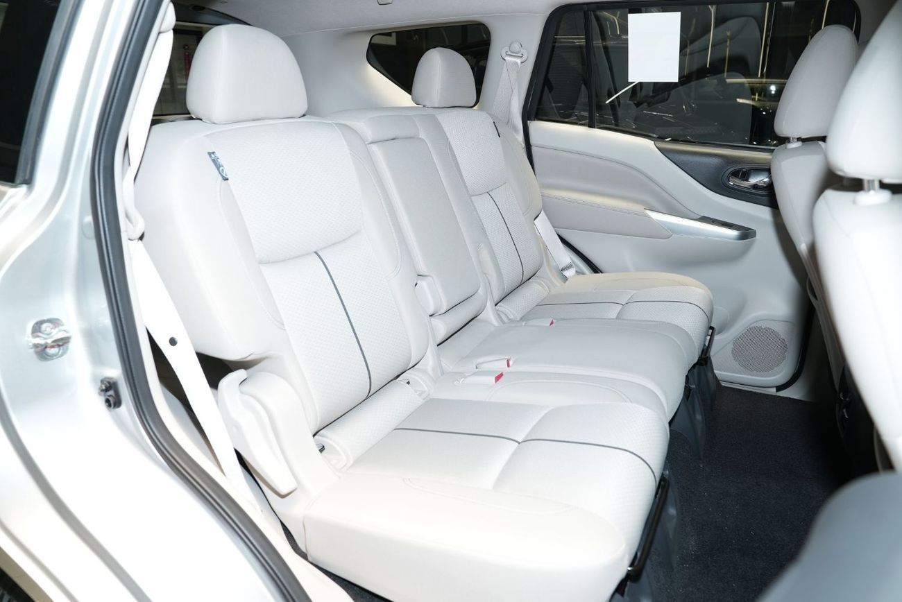 نيسان إكستيرا SE 2.5L RWD