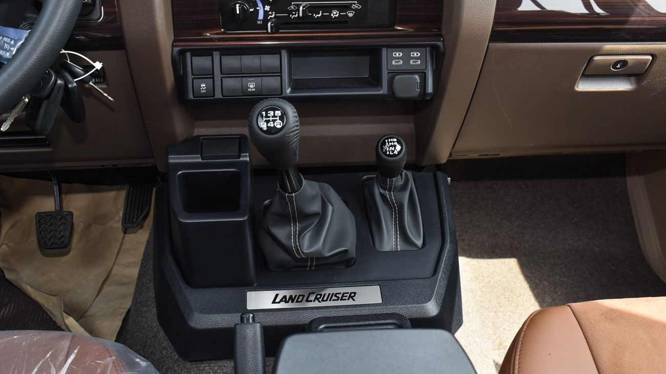 Toyota Land Cruiser 70 4.0L V6 Petrol