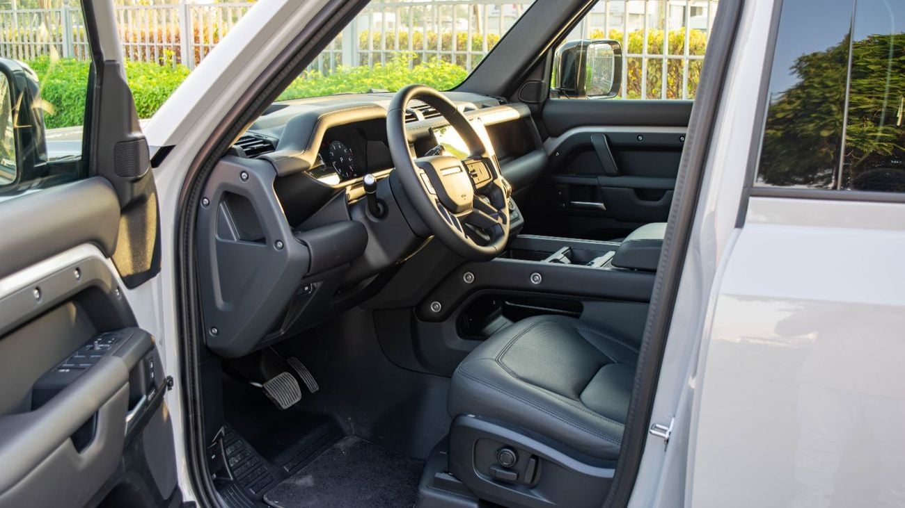 Land Rover Defender 110 X-Dynamic SE P400 | Brand New | PRICE FOR EXPORT