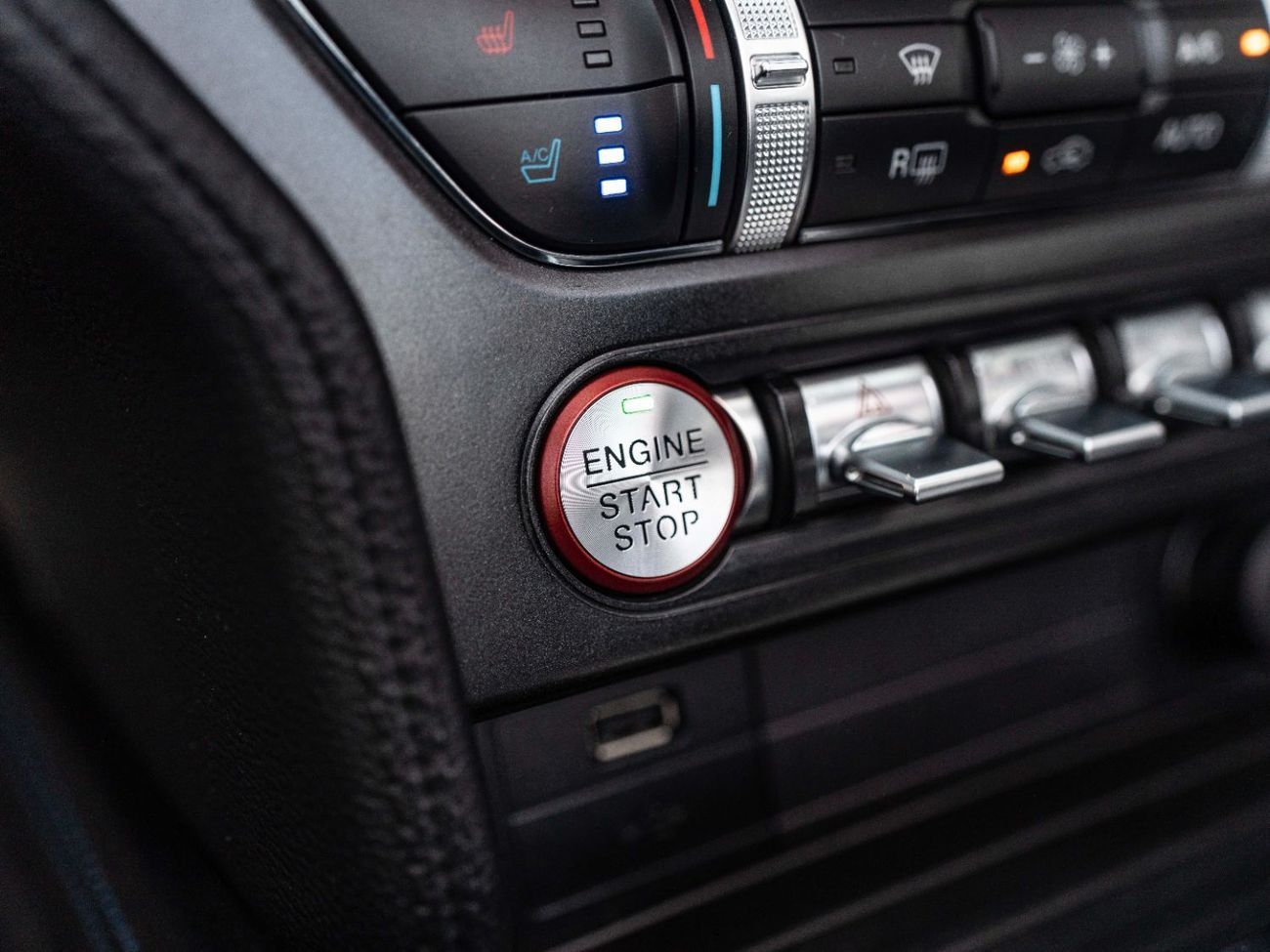 Ford Mustang GT Premium 5.0L V8