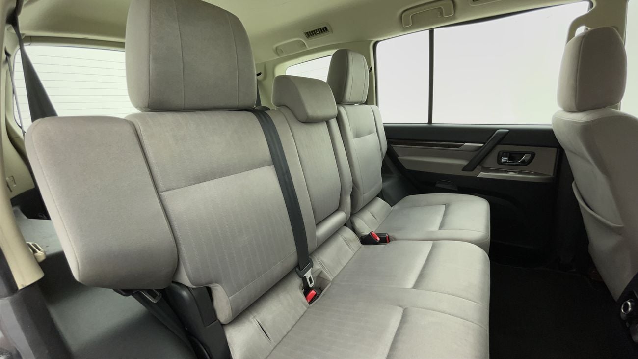 Mitsubishi Pajero GLS BASE 3.5 | Zero Down Payment | Home Test Drive