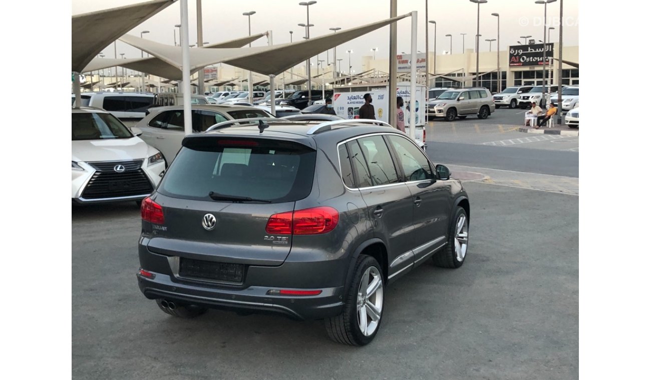 Volkswagen Tiguan VOLEX WAGAN  TIGUAN MODEL 2014 GCC car prefect condition full option low mileage full option R