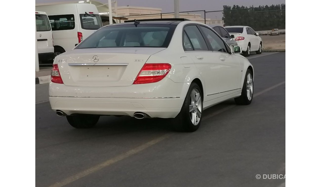 Mercedes-Benz C 280 2009 GCC SPECEFECATION VERY CLEAN INSIDE AND OUT SIDE WITHOUT ACCEDENT