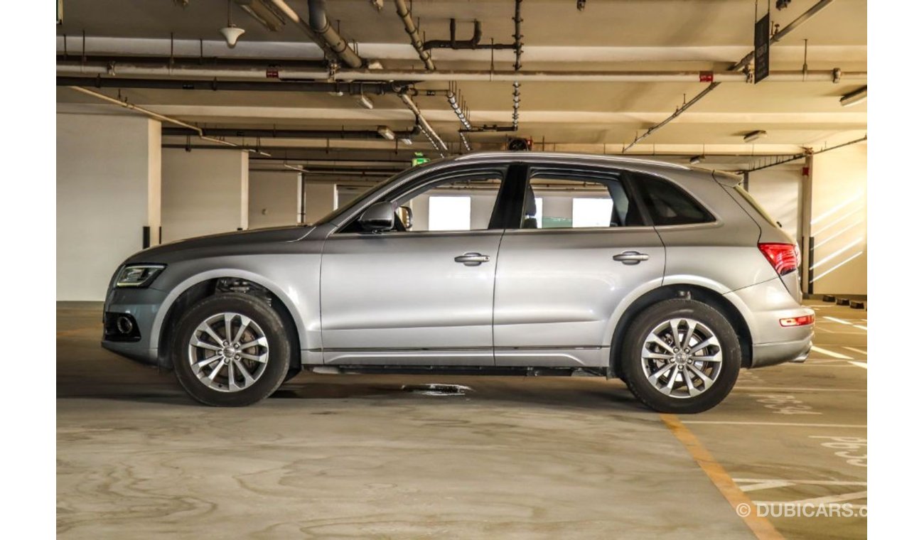 أودي Q5 Audi Q5 2.0L 2015 GCC under Warranty with Zero Down-Payment.