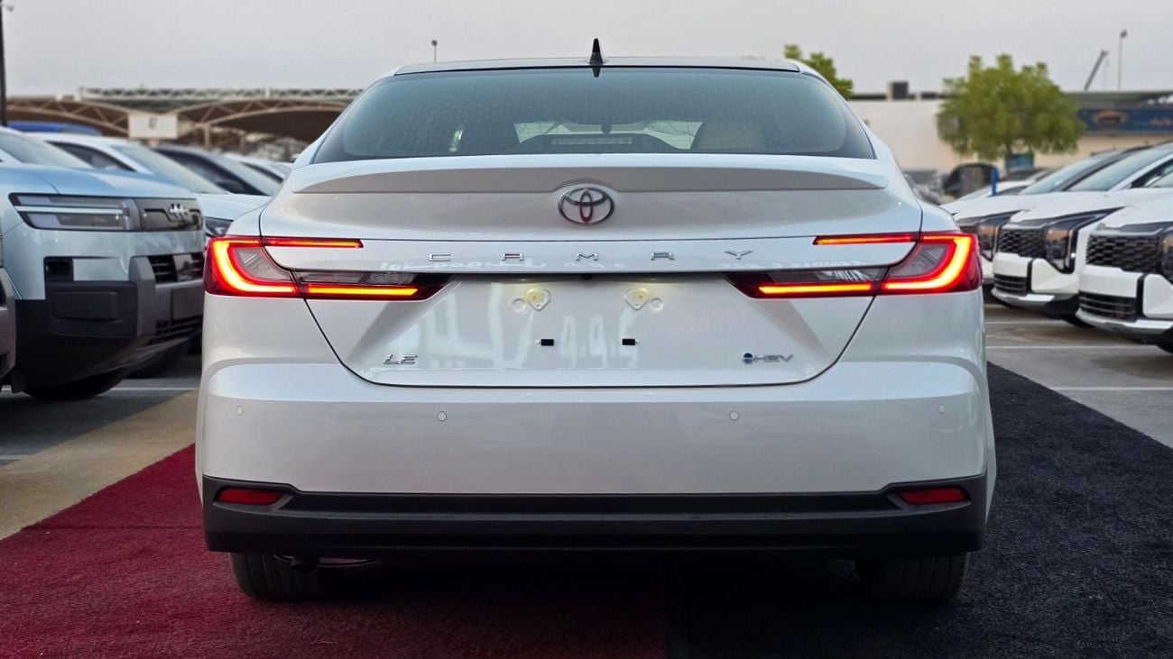 Toyota Camry LE HEV Toyota Camry LE 2026 Hybrid