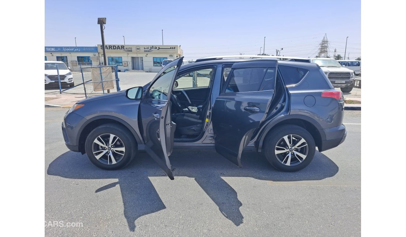 تويوتا راف ٤ TOYOTA RAV4 FULL OPTION