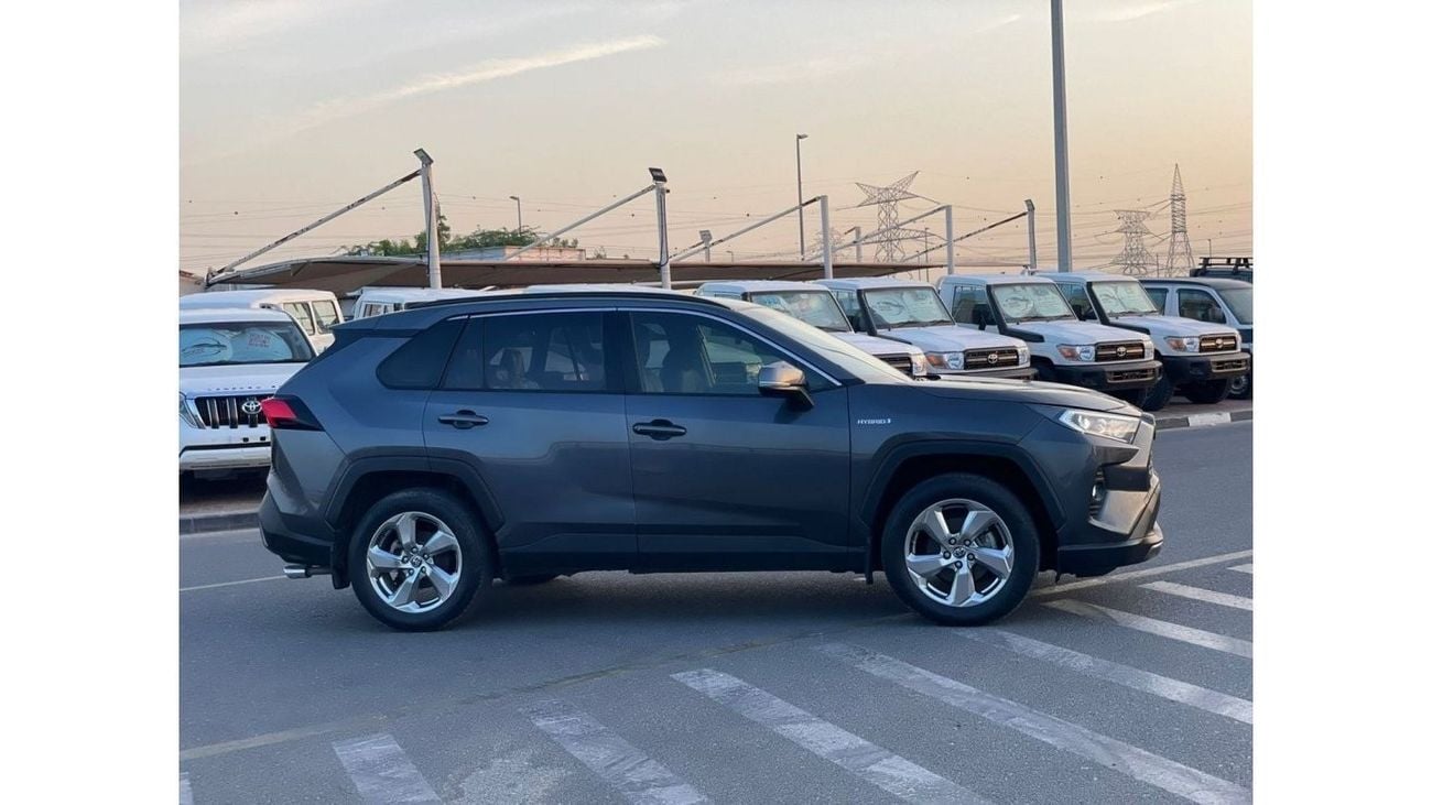 تويوتا راف ٤ *Offer*2021 Toyota RAV4 Hybrid - 2.5L V4 - Right Hand Drive - Japan Specs --UAE PASS