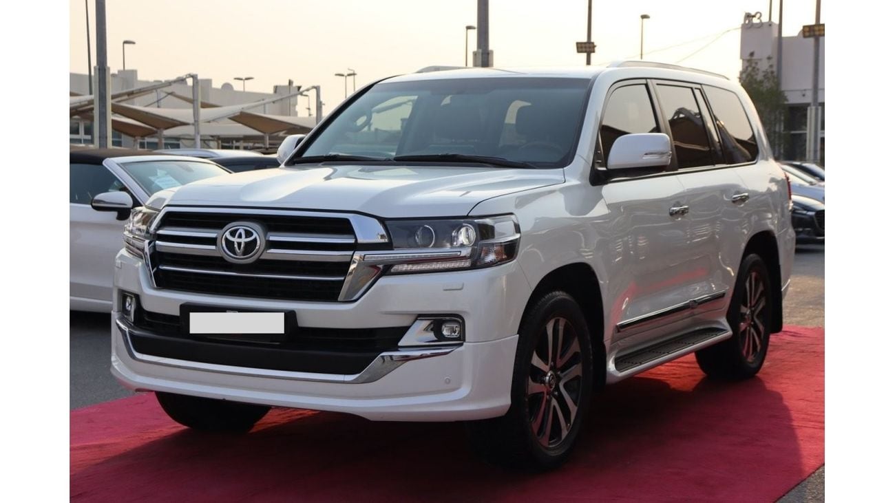 Toyota Land Cruiser GXR GT Toyota Land Cruiser GX.R Grand Touring / V6 / 2019 / GCC / Free Accident  / Only 86,000KM